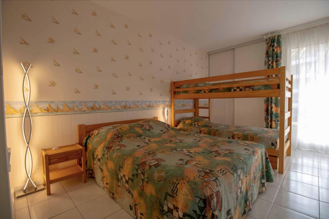 Apartment With Balcony And View On The Port Fréjus Extérieur photo